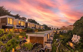 The Sterling Villas